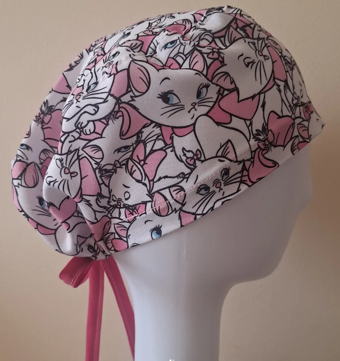 Gorro reutilizable estampado floral en maniqui
